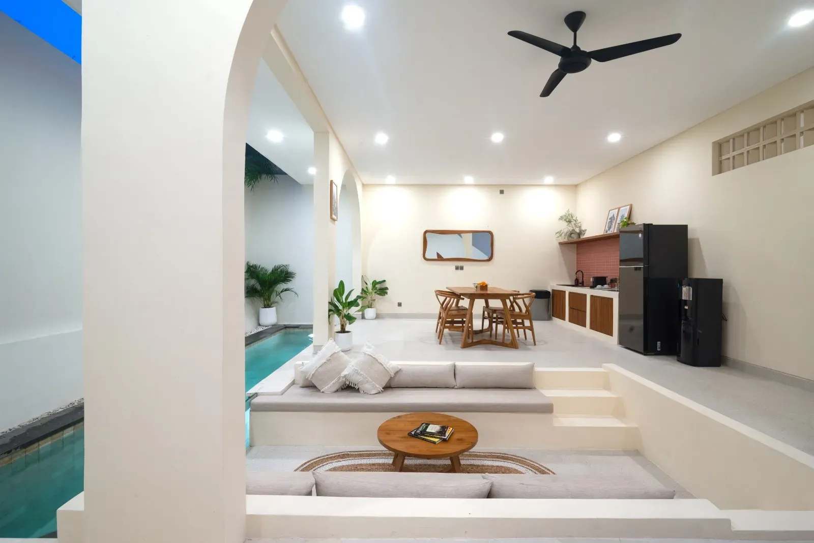 TURNKEY CANGGU VILLA WITH PRIVATE POOL AND MINIMALIST DESIGN
