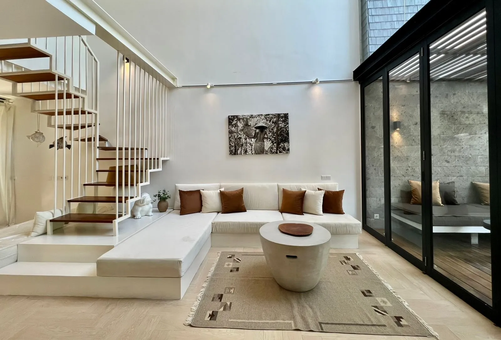 THREE-BEDROOM VILLA OFFERING CONVENIENCE AND CALM IN BERAWA