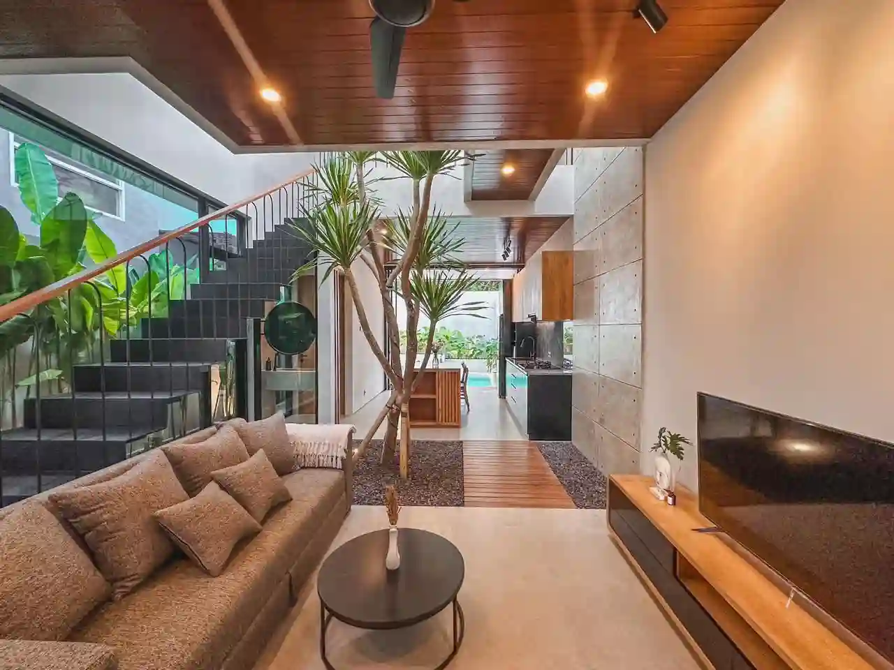FURNISHED VILLA IN PECATU WITH POOL AND PROXIMITY TO DREAMLAND BEACH