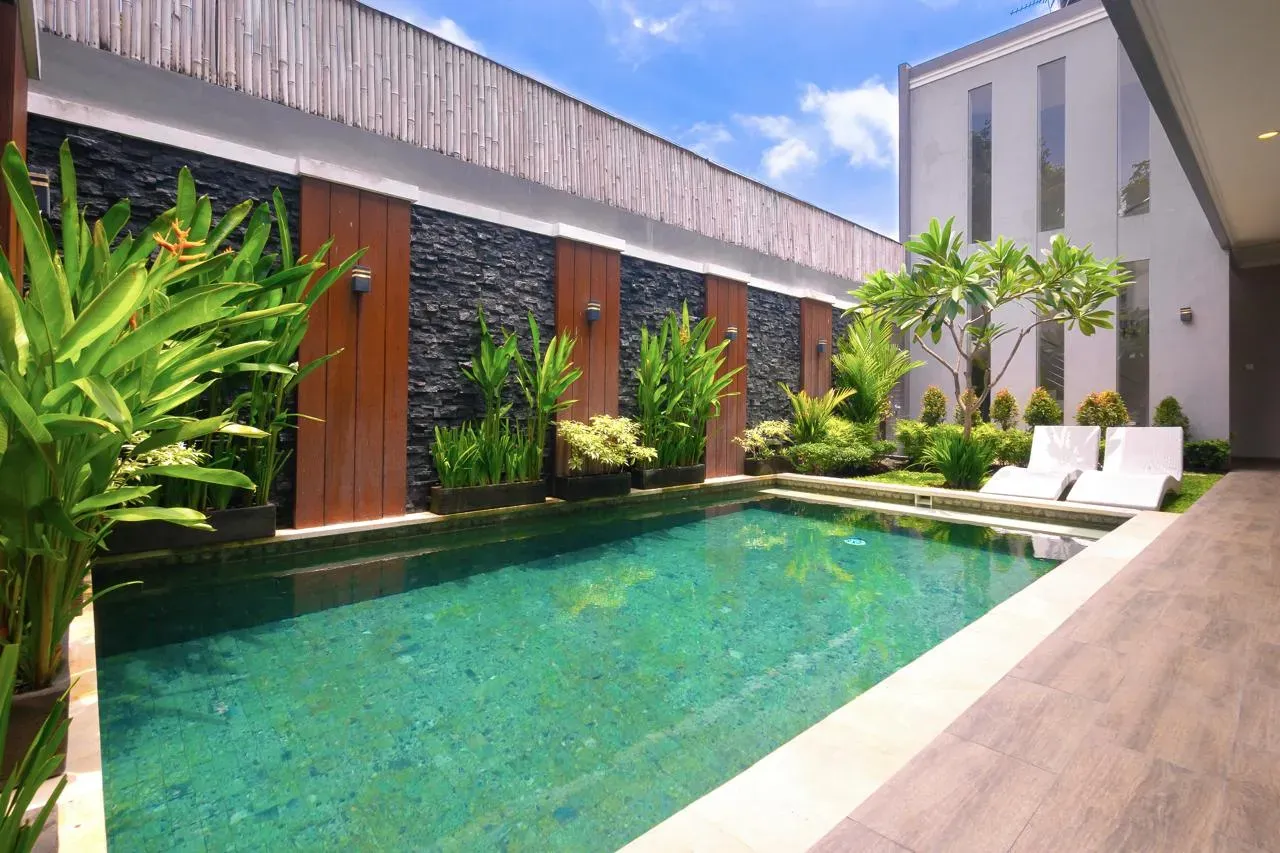 LIMITED FREEHOLD OPPORTUNITY, MODERN 3BR VILLA IN CANGGU