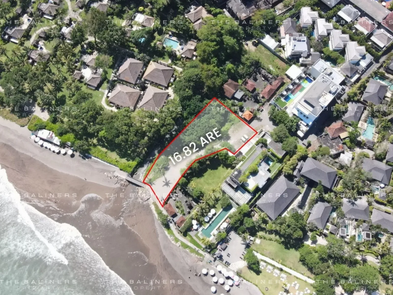 SEMINYAK OCEANFRONT GEM: A CANVAS FOR COMMERCIAL BRILLIANCE