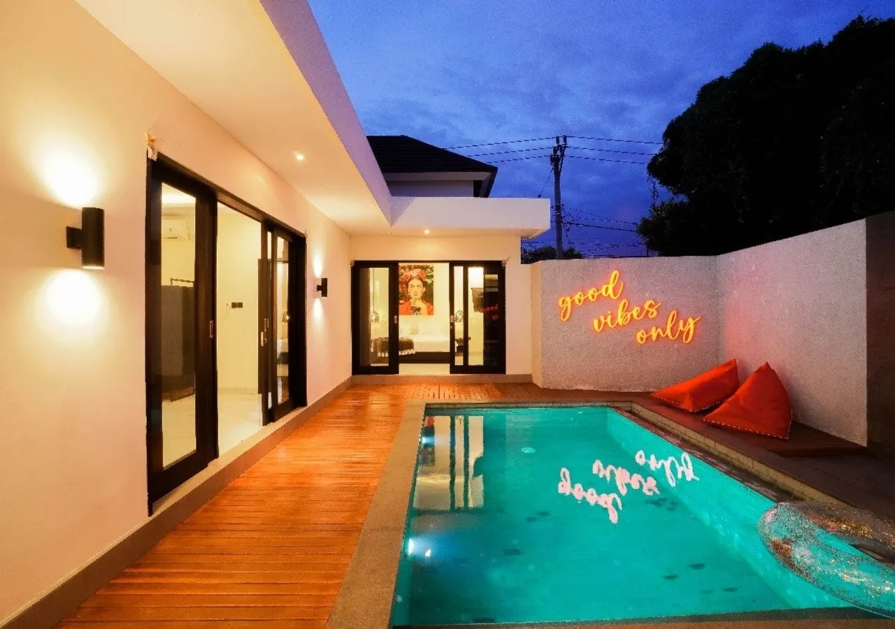 PEACEFUL LIVING JUST MINUTES FROM CANGGU AND SEMINYAK