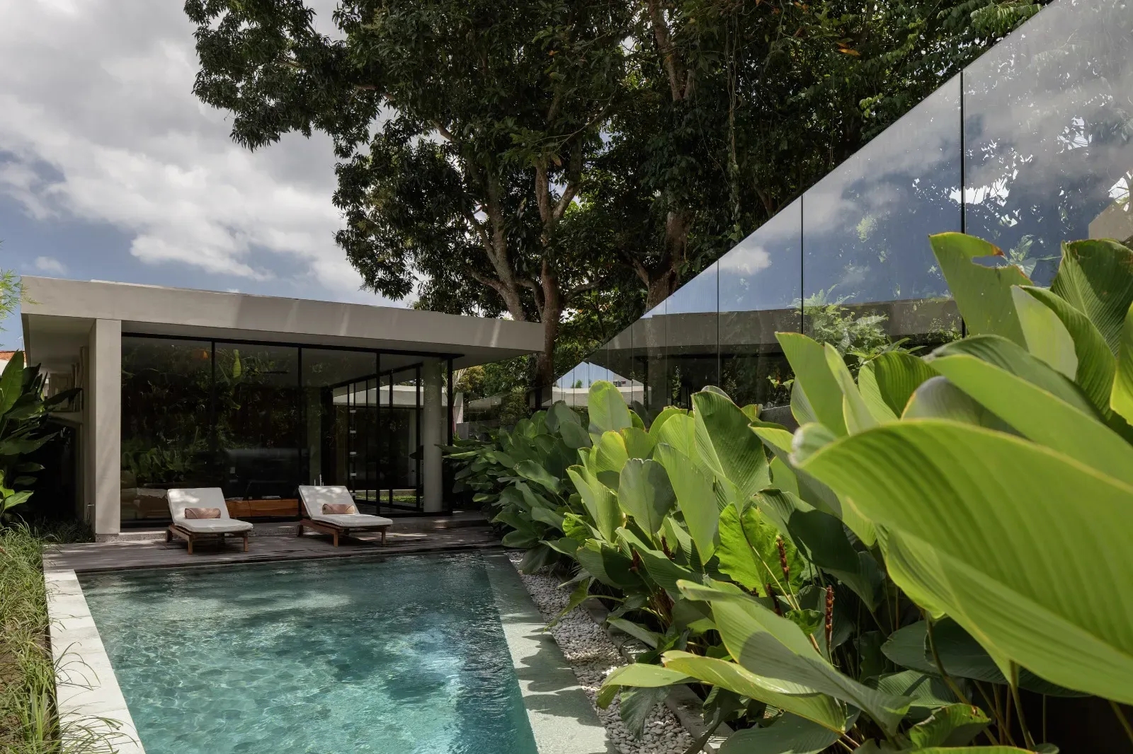 WHERE CANGGU’S ENERGY MEETS EVERYDAY PRIVACY