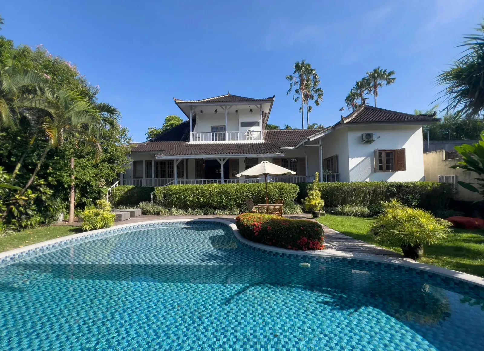 FRESH TROPICAL LIVING IN PRIME CANGGU